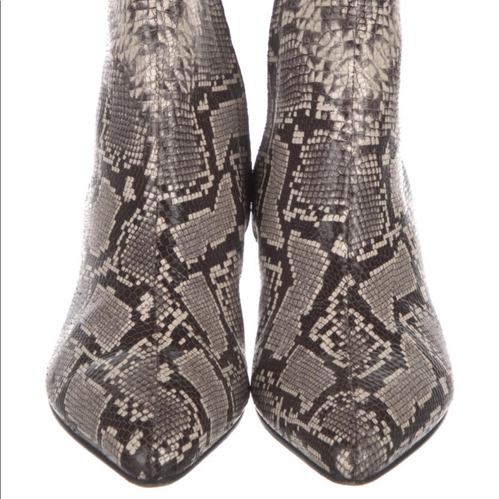 Vince Leather Python Faux Snake Skin Boots Size 7 Gem